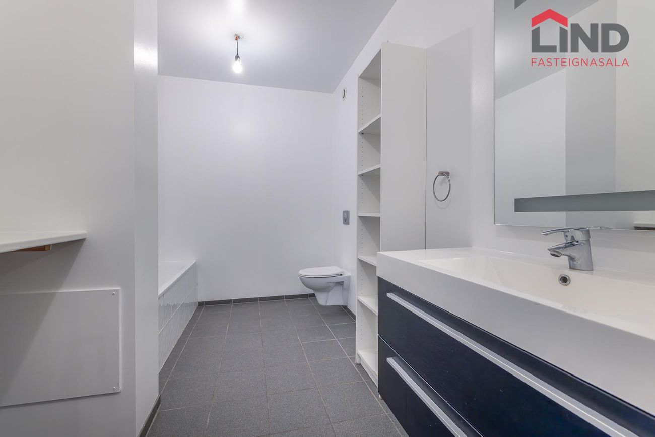 Tjarnabraut 14, 260 Reykjanesbær