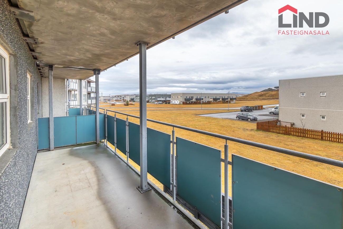 Tjarnabraut 14, 260 Reykjanesbær