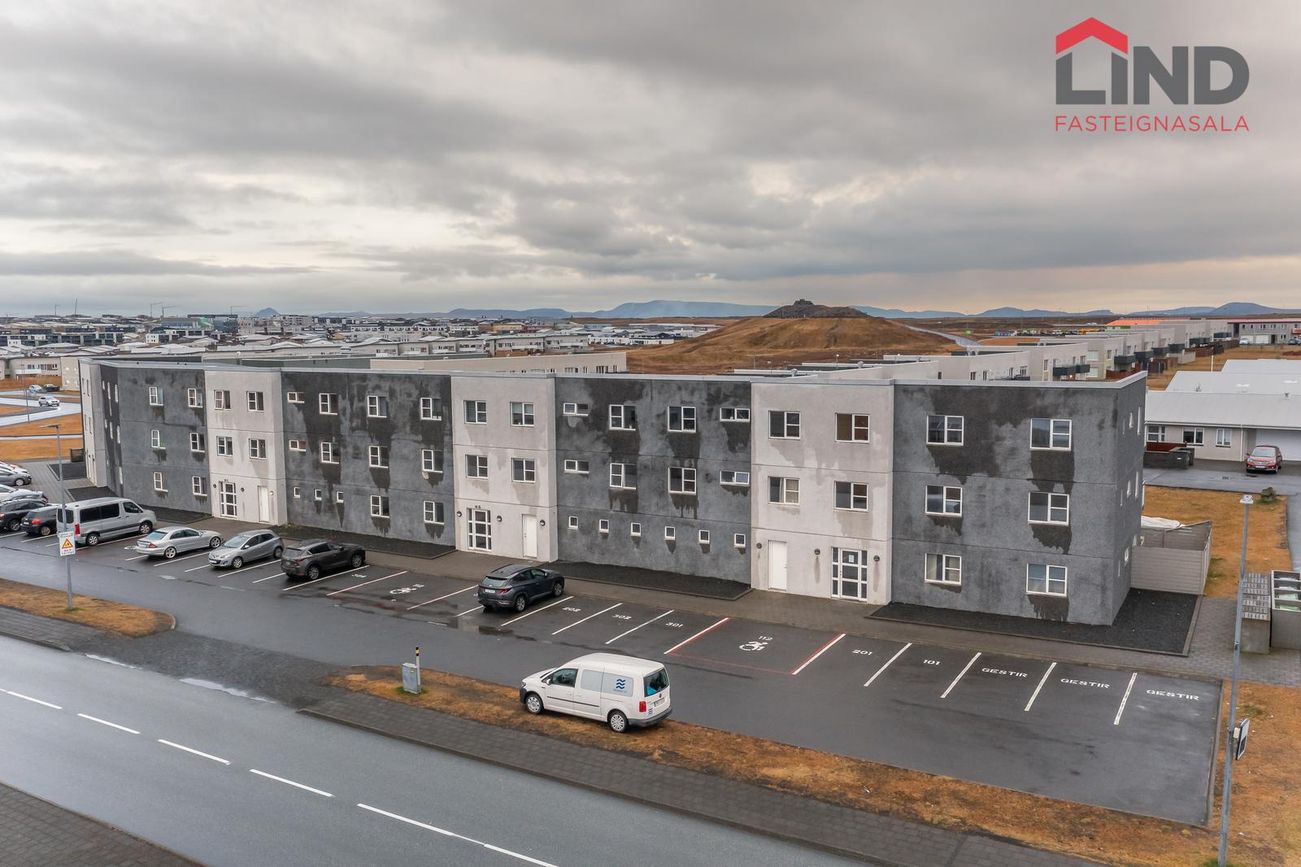 Tjarnabraut 14, 260 Reykjanesbær