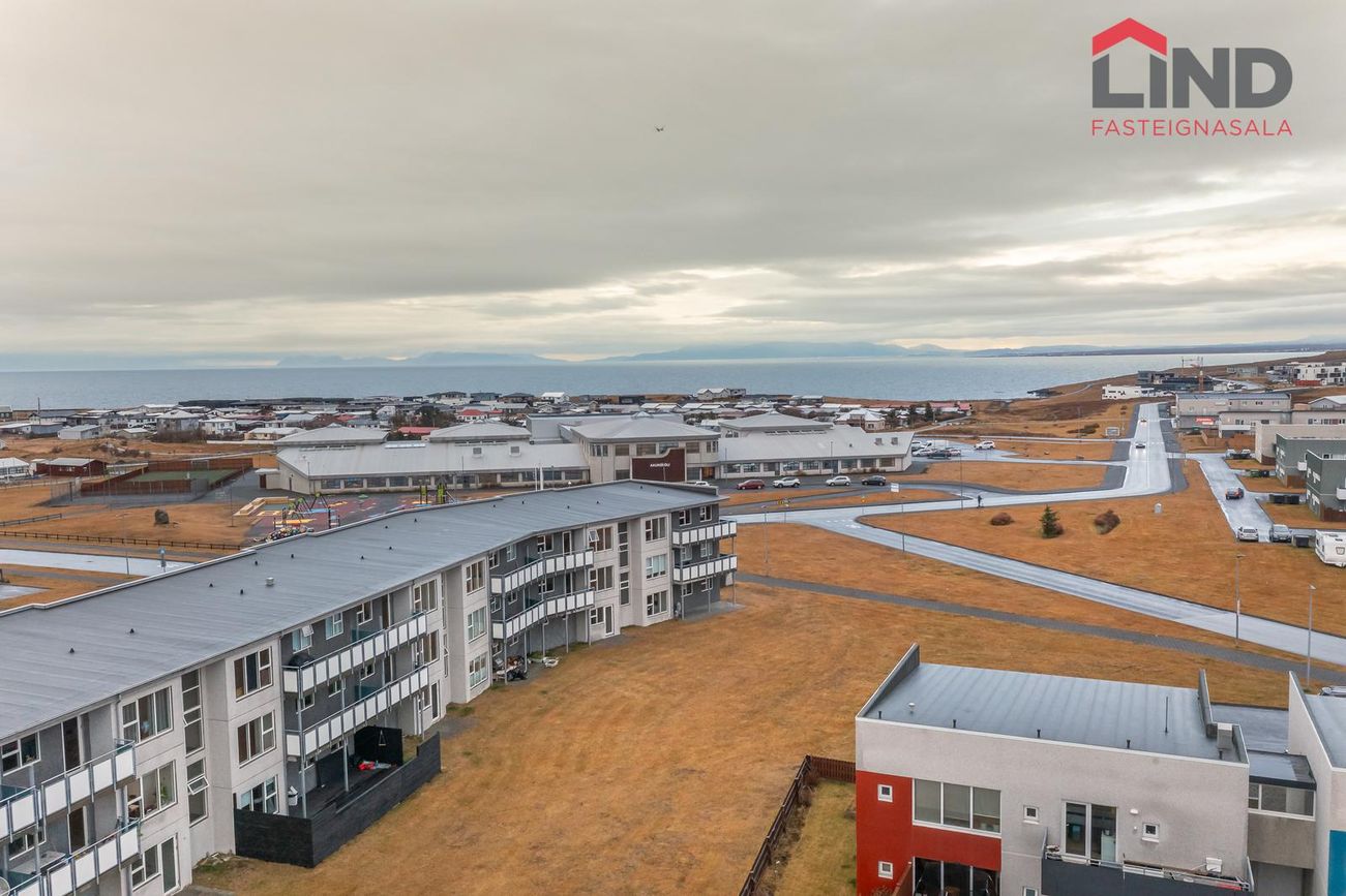Tjarnabraut 14, 260 Reykjanesbær