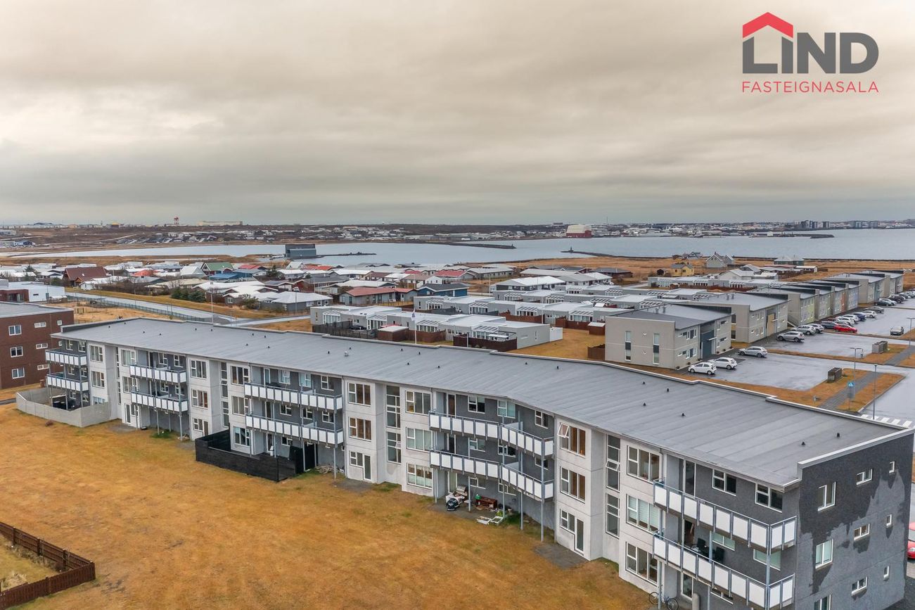 Tjarnabraut 14, 260 Reykjanesbær