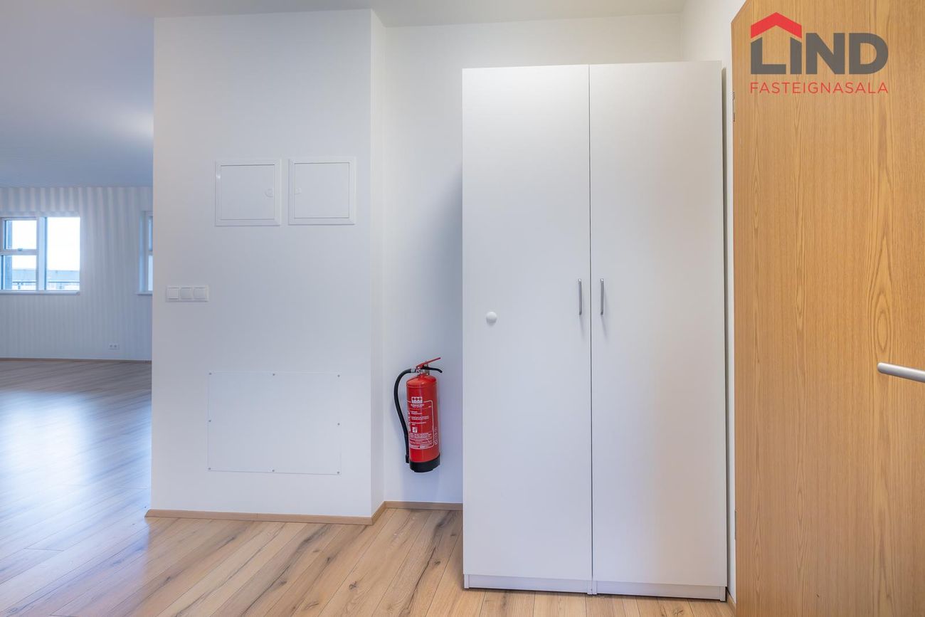 Tjarnabraut 14, 260 Reykjanesbær