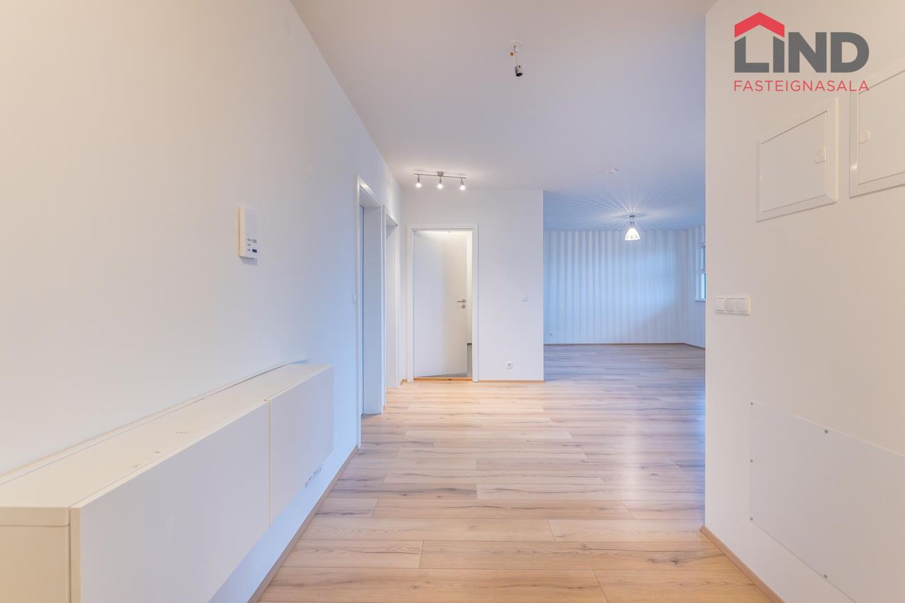 Tjarnabraut 14, 260 Reykjanesbær