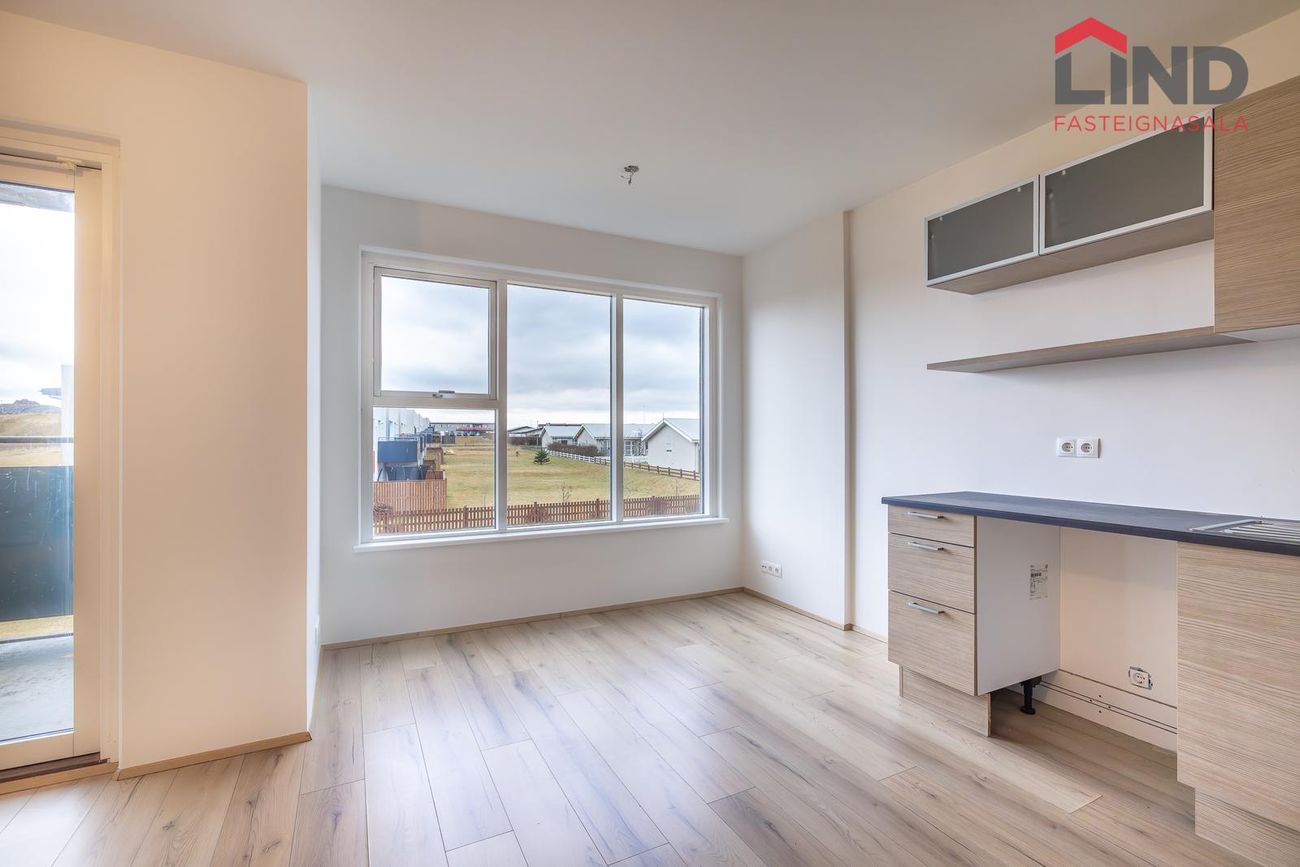 Tjarnabraut 14, 260 Reykjanesbær