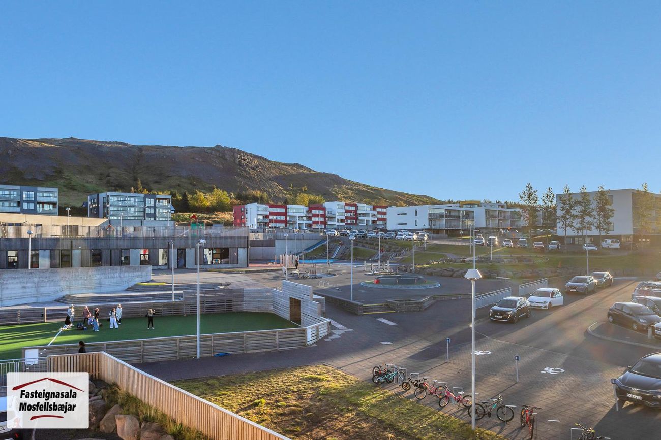 Vefarastræti 11, 270 Mosfellsbær