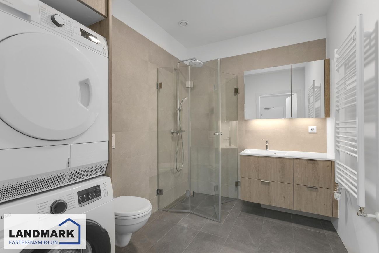 Brautarholt 4A, 105 Reykjavík