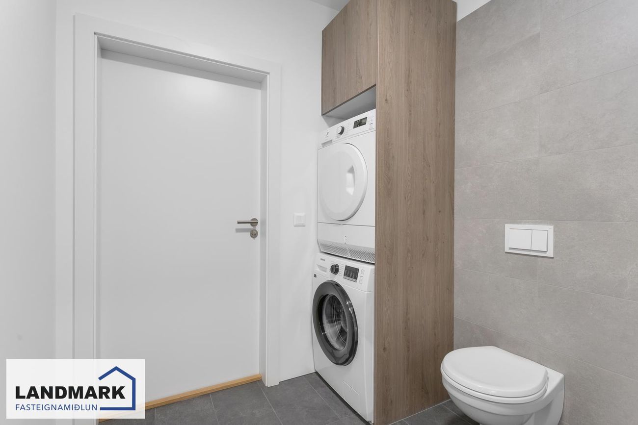 Brautarholt 4A, 105 Reykjavík