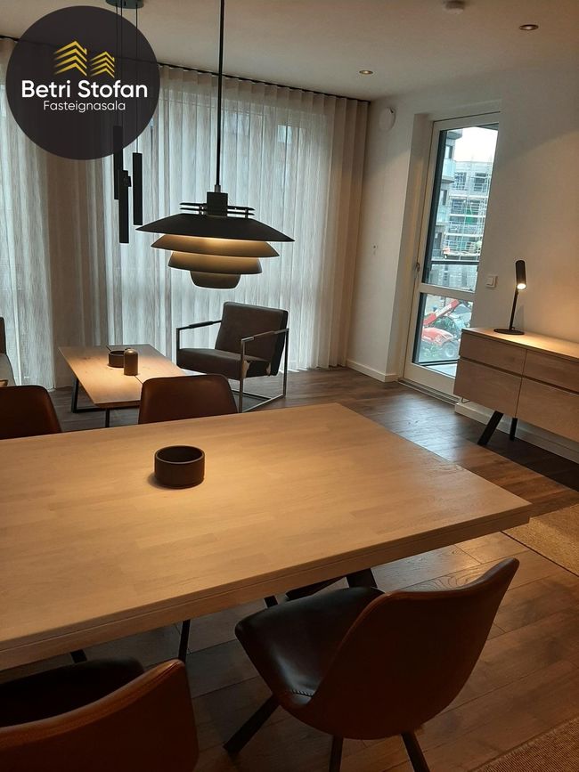 Grensásvegur 1B, 108 Reykjavík