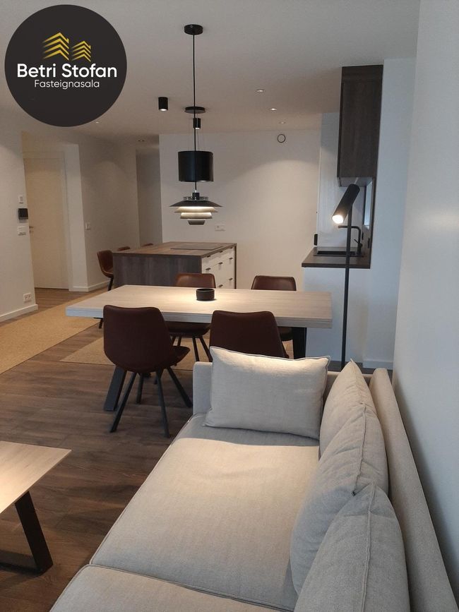 Grensásvegur 1B, 108 Reykjavík