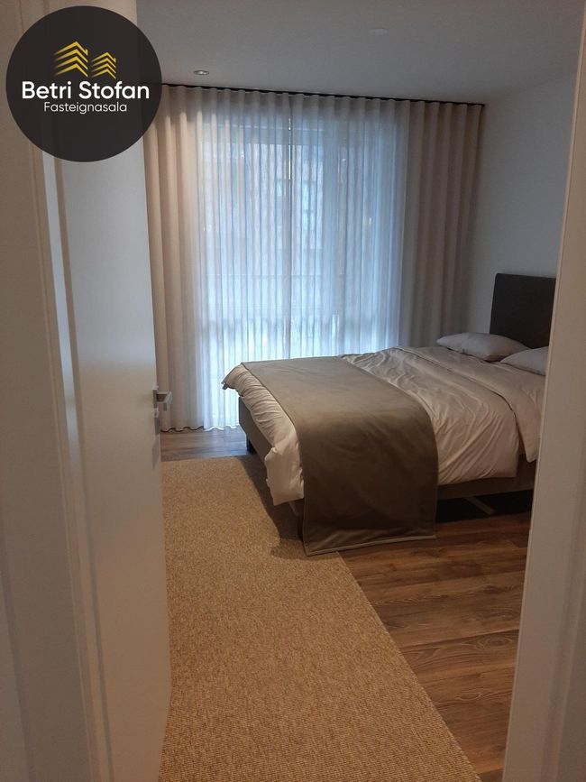 Grensásvegur 1B, 108 Reykjavík