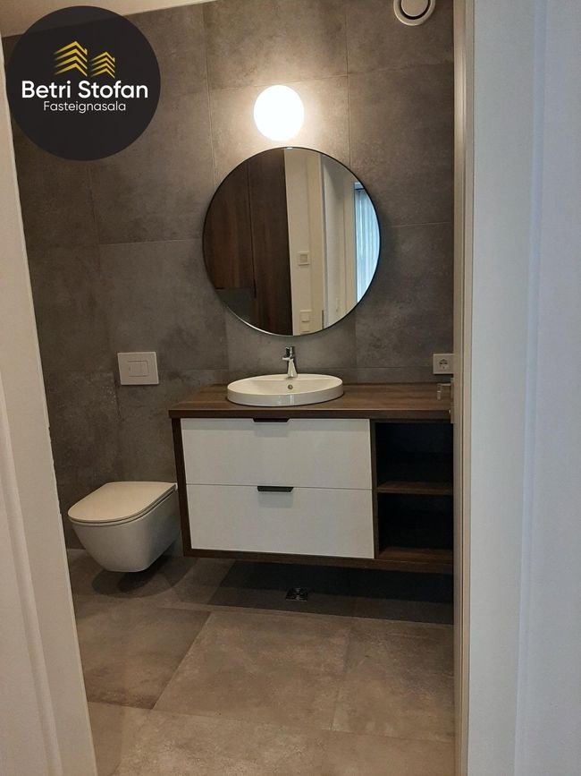 Grensásvegur 1B, 108 Reykjavík