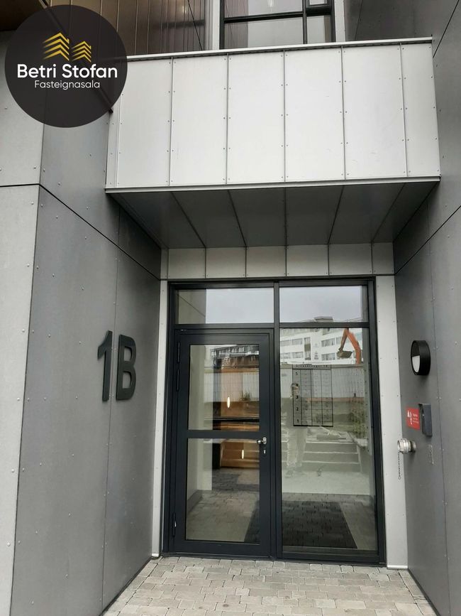 Grensásvegur 1B, 108 Reykjavík