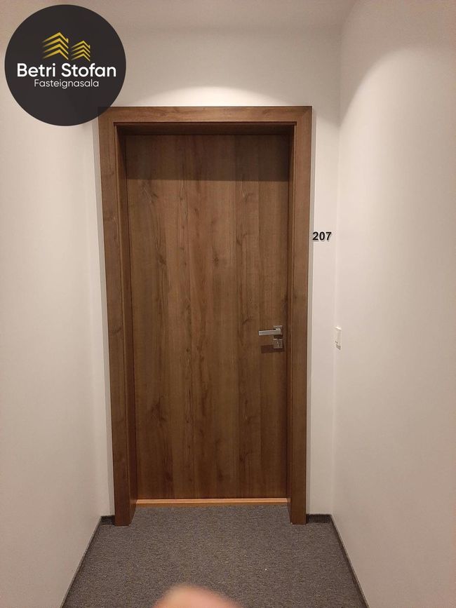 Grensásvegur 1B, 108 Reykjavík