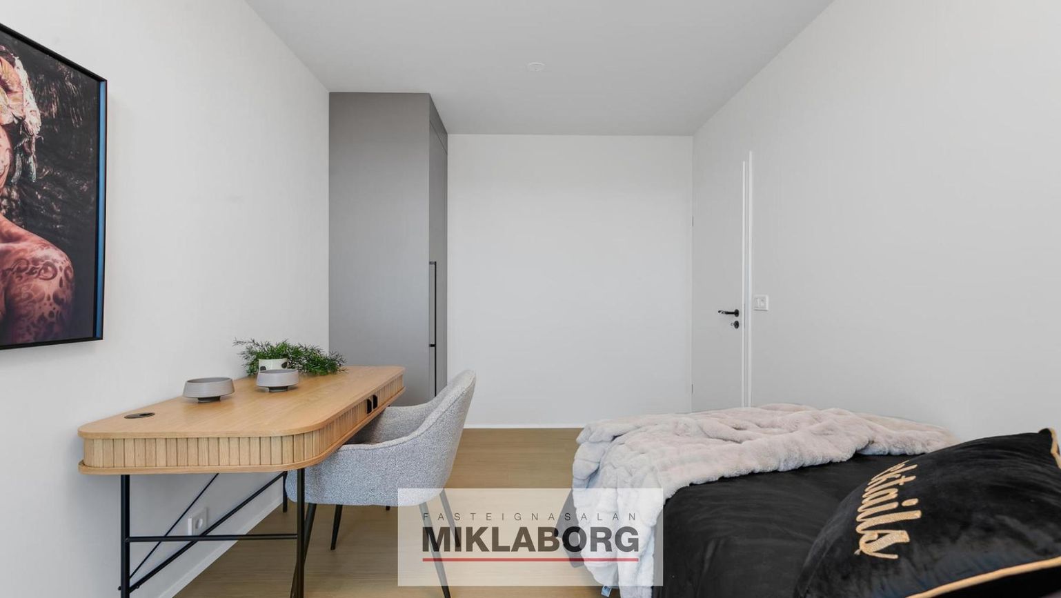 Eirhöfði 7D, 110 Reykjavík