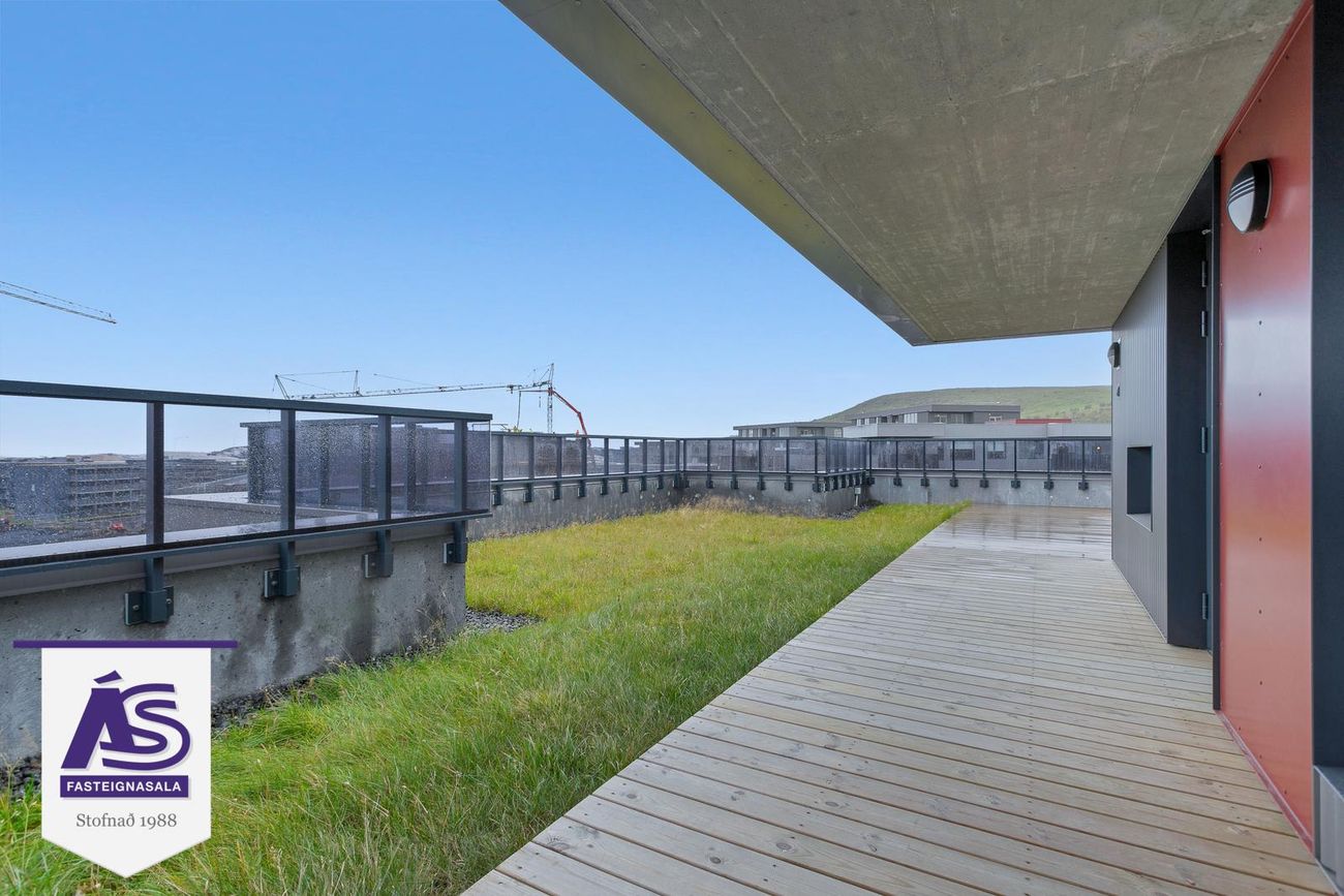Hringhamar 25, 221 Hafnarfjörður