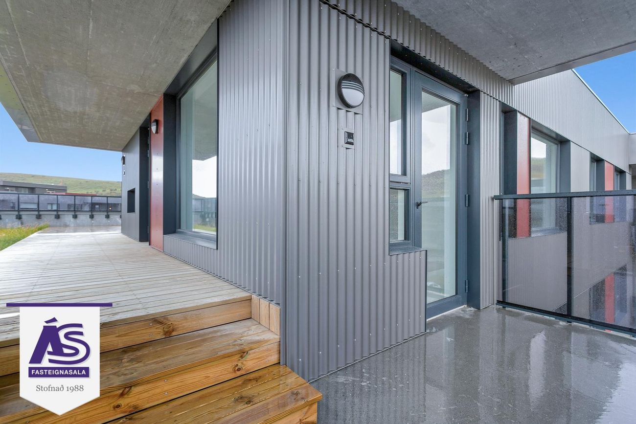 Hringhamar 25, 221 Hafnarfjörður