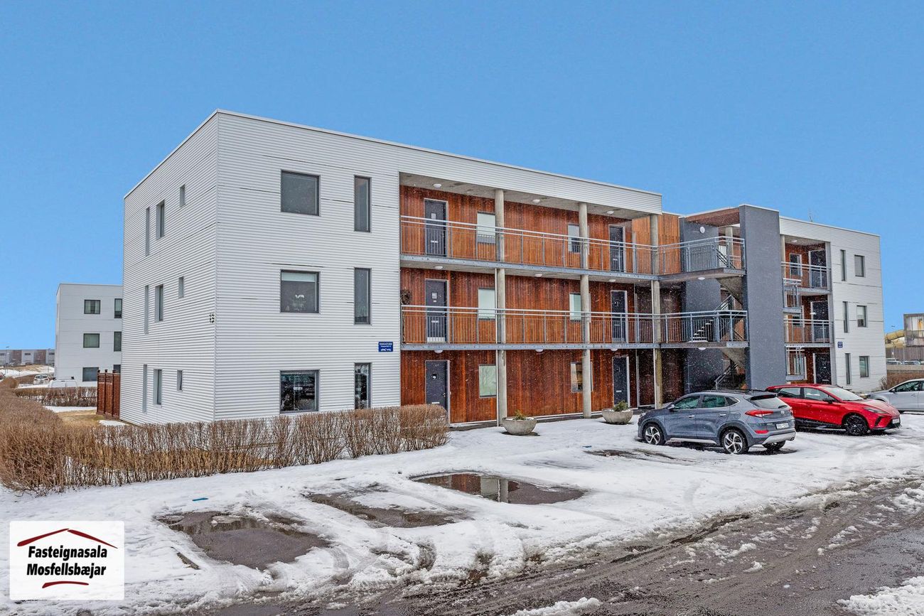 Klapparhlíð 13, 270 Mosfellsbær