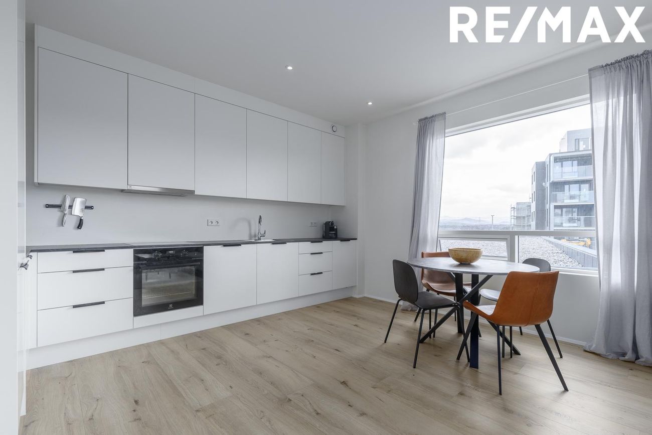 Holtsvegur 57, 210 Garðabær