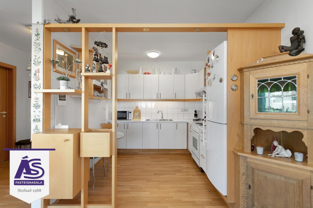Hjallabraut 33, 220 Hafnarfjörður