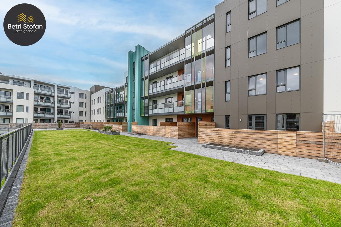 Fálkahlíð 3, 102 Reykjavík