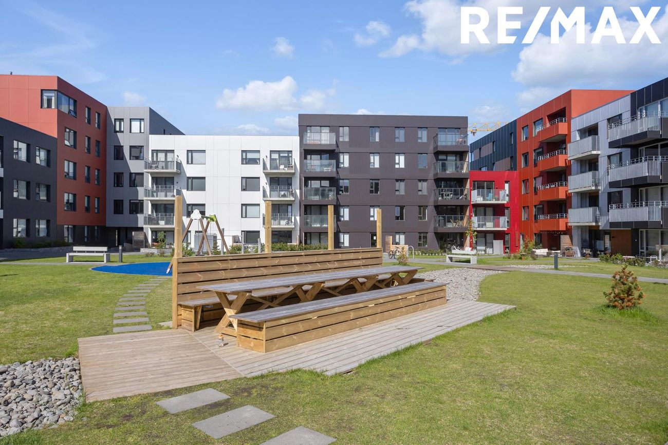 Smyrilshlíð 1, 102 Reykjavík