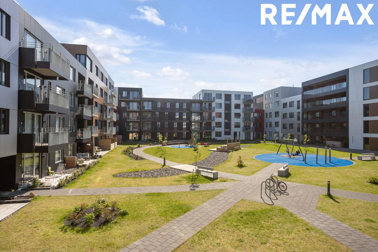 Smyrilshlíð 1, 102 Reykjavík