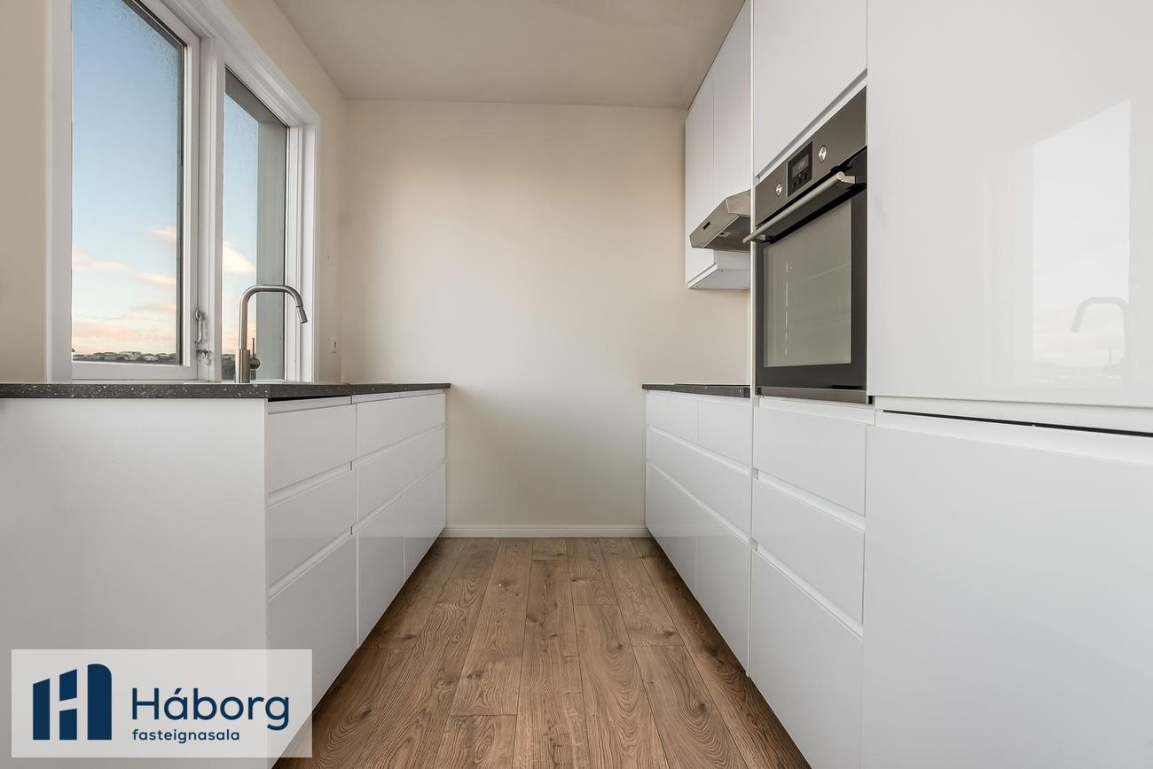 Burknavellir 17A, 221 Hafnarfjörður