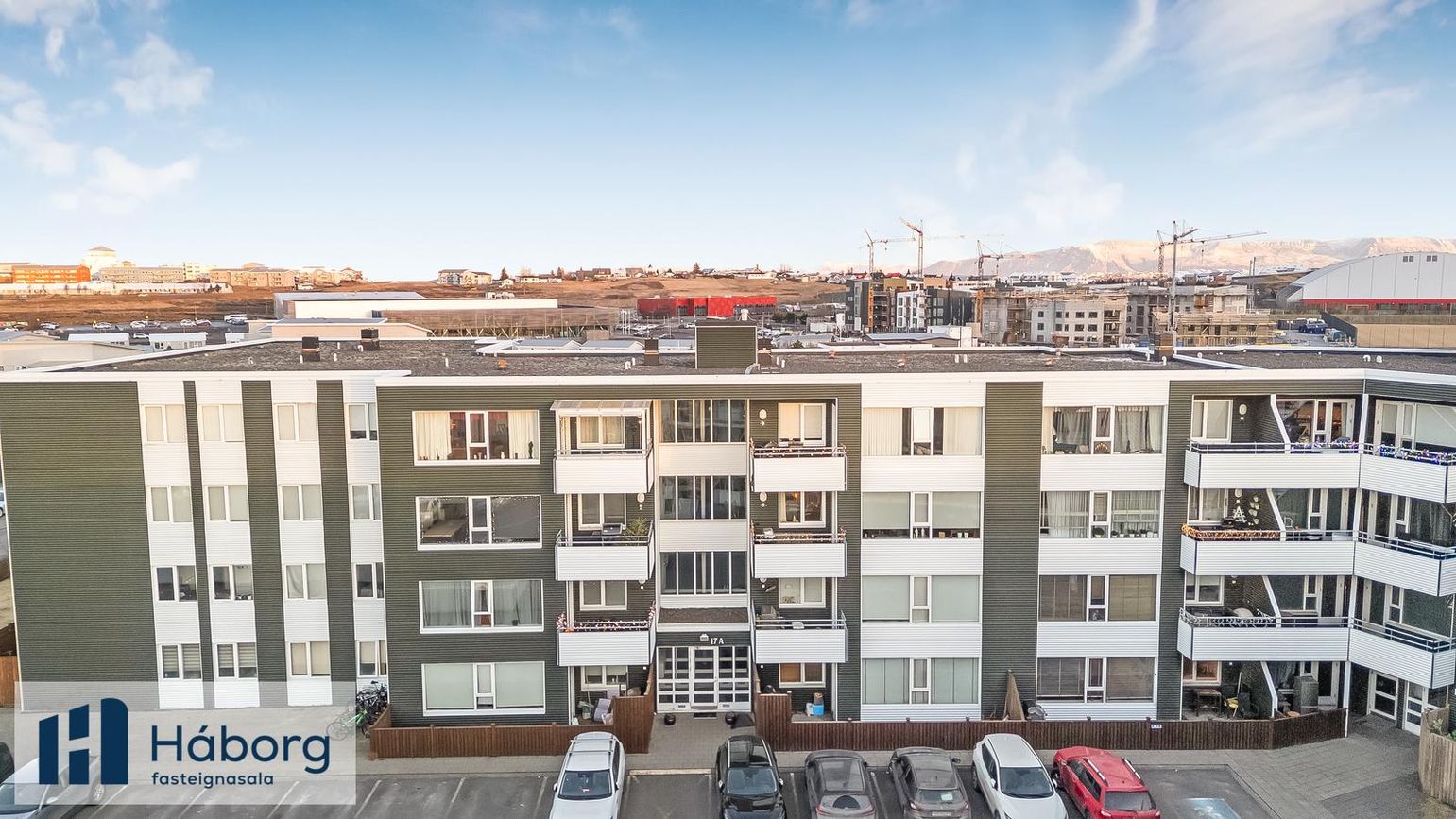 Burknavellir 17A, 221 Hafnarfjörður