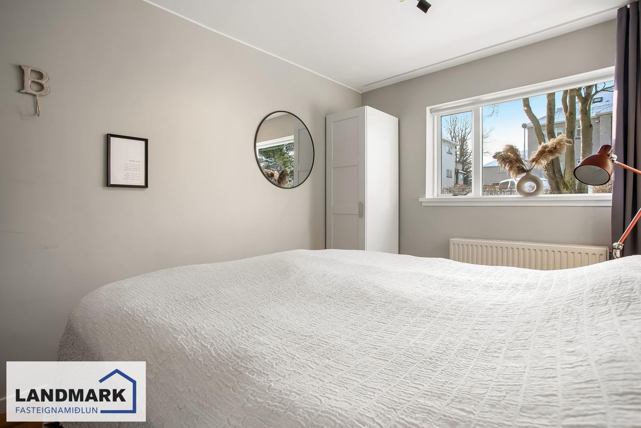 Mávahlíð 11, 105 Reykjavík