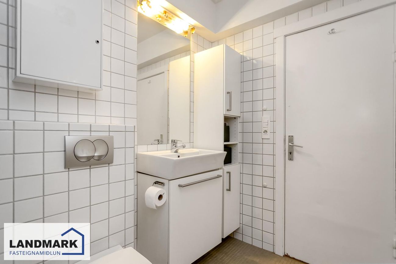 Mávahlíð 11, 105 Reykjavík