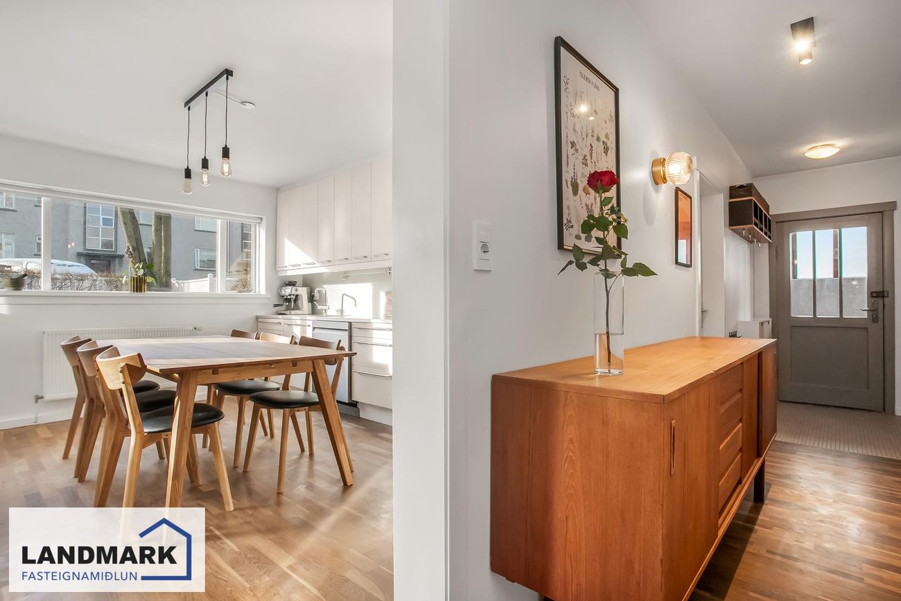 Mávahlíð 11, 105 Reykjavík