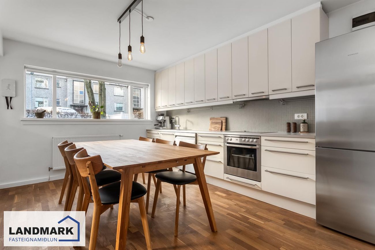 Mávahlíð 11, 105 Reykjavík