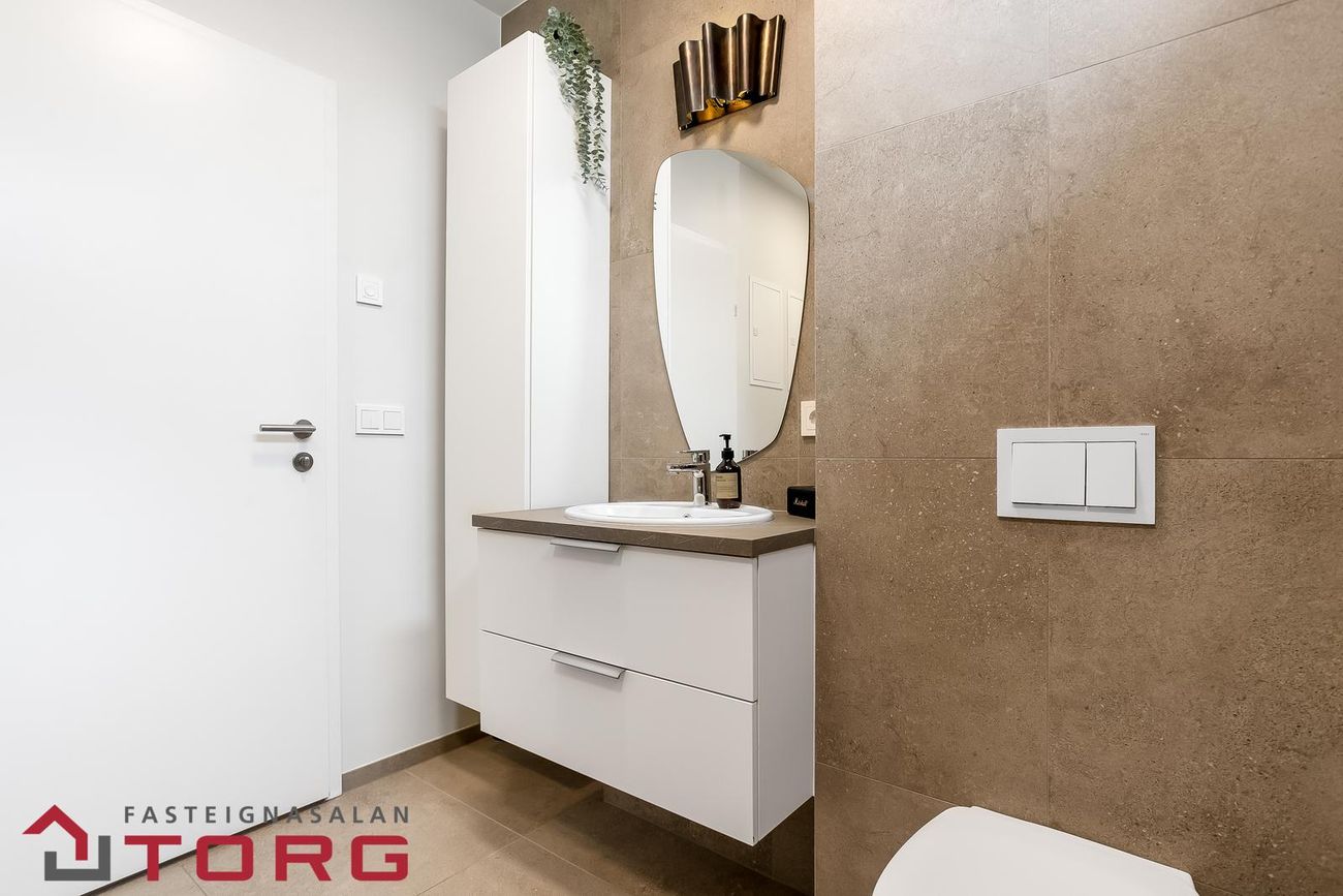 Áshamar 52 - 0307, 221 Hafnarfjörður