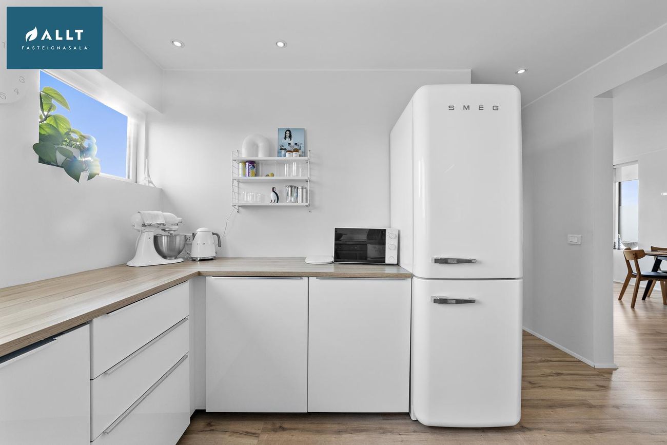 Háteigur 12, 230 Reykjanesbær