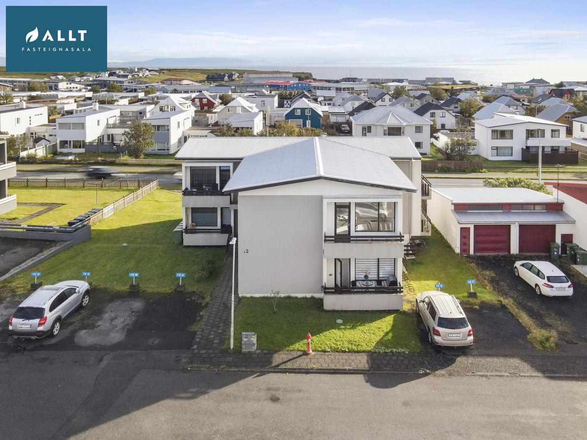 Háteigur 12, 230 Reykjanesbær
