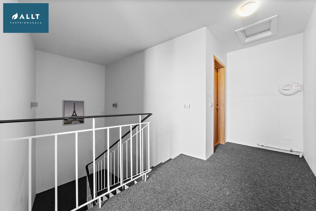 Háteigur 12, 230 Reykjanesbær