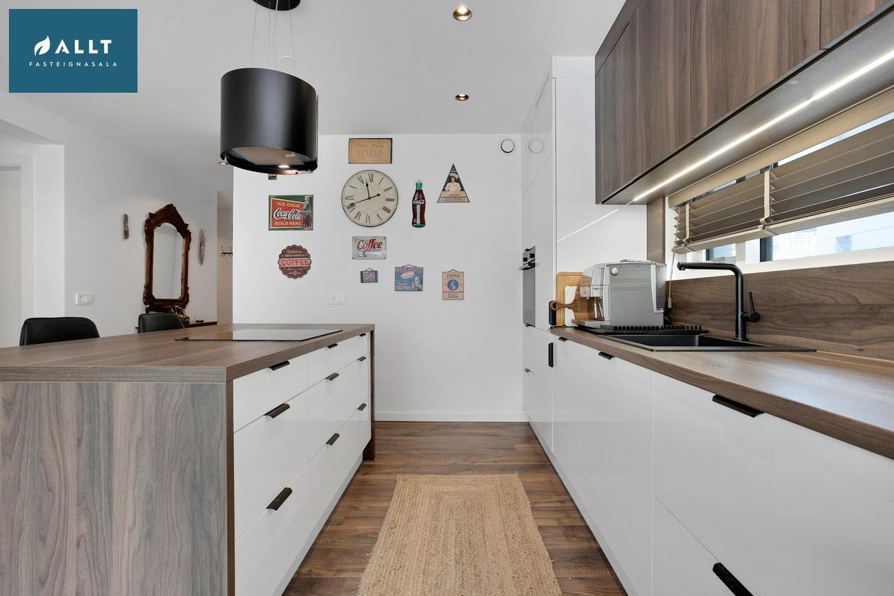 Grensásvegur 1B, 108 Reykjavík