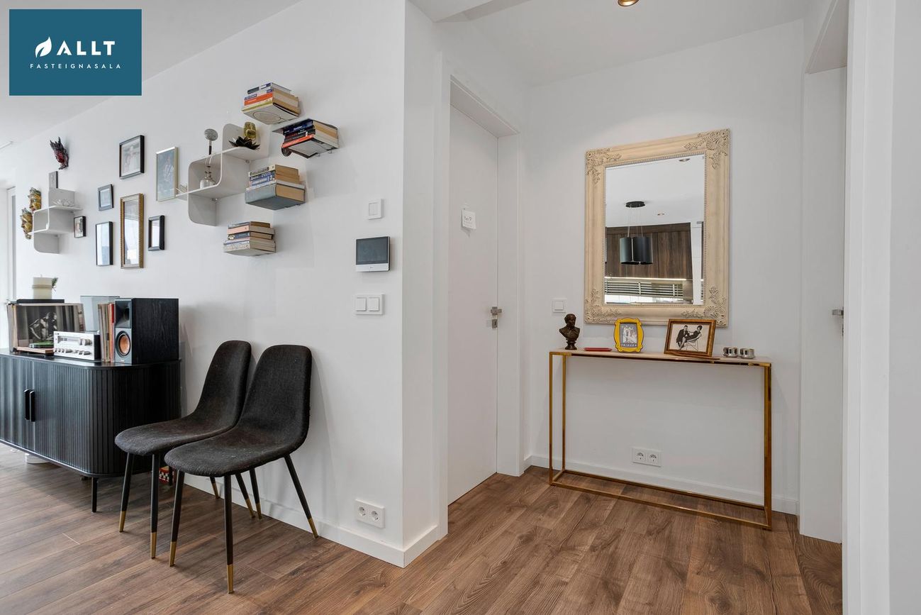 Grensásvegur 1B, 108 Reykjavík