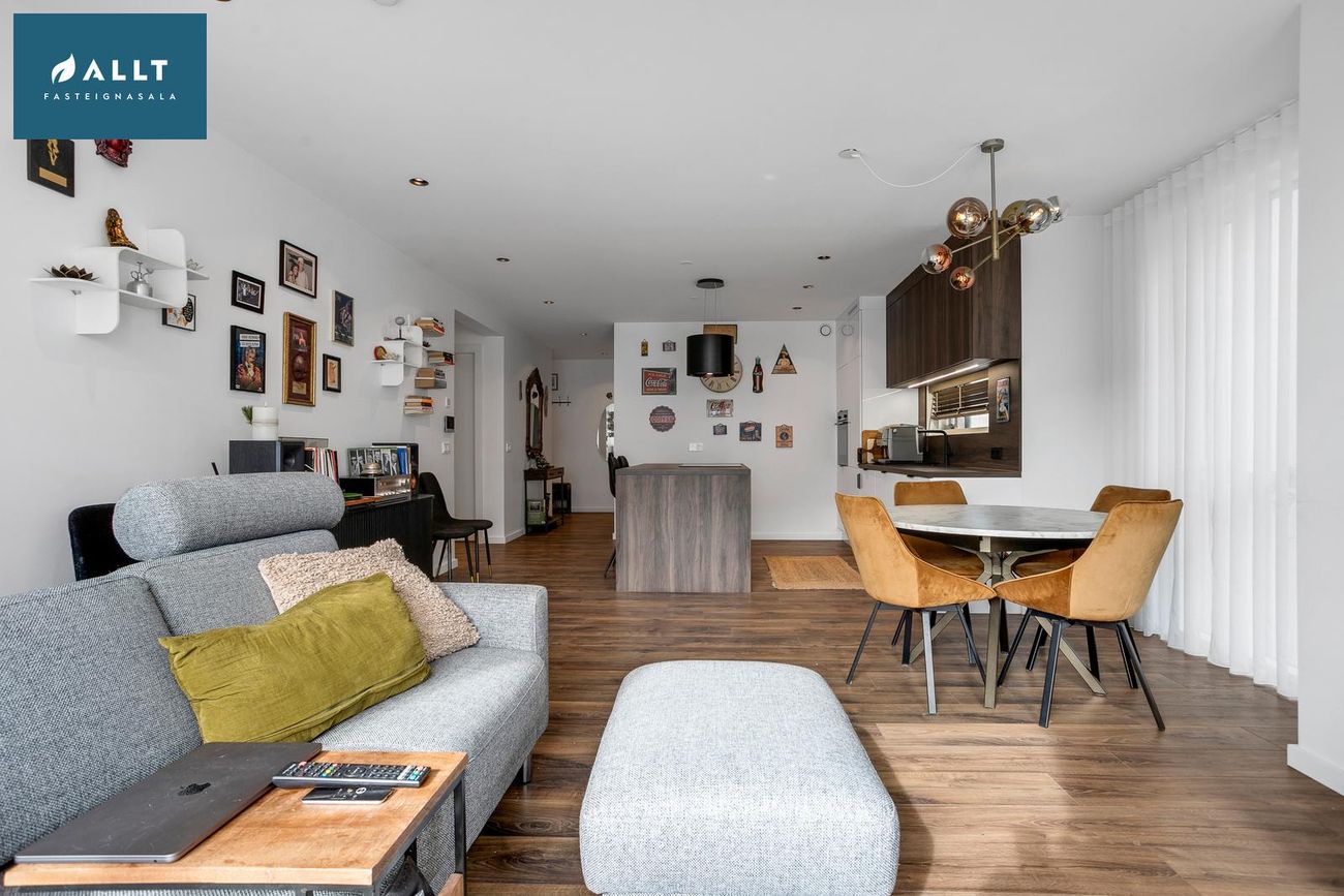 Grensásvegur 1B, 108 Reykjavík