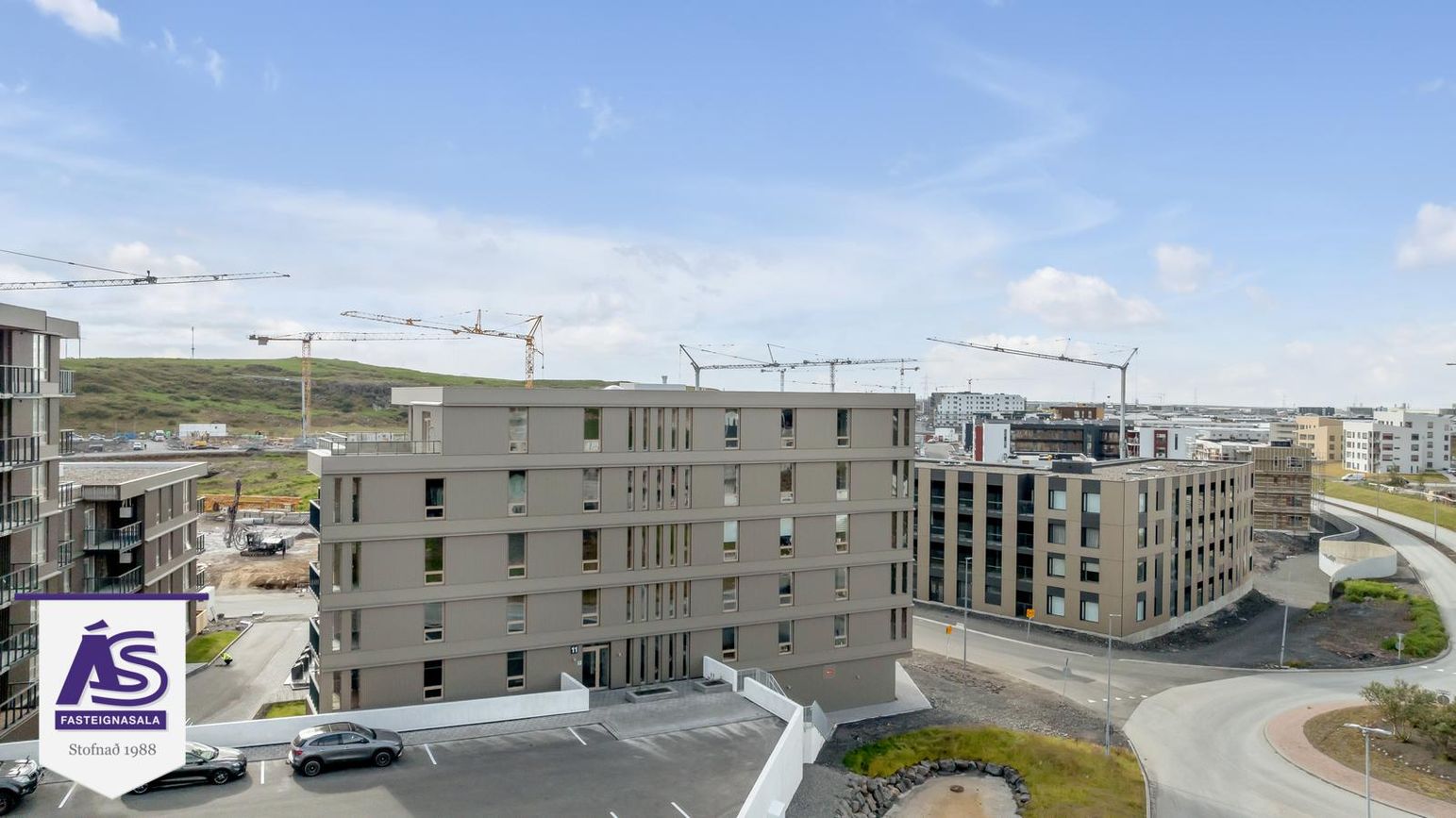 Hringhamar 11, 221 Hafnarfjörður