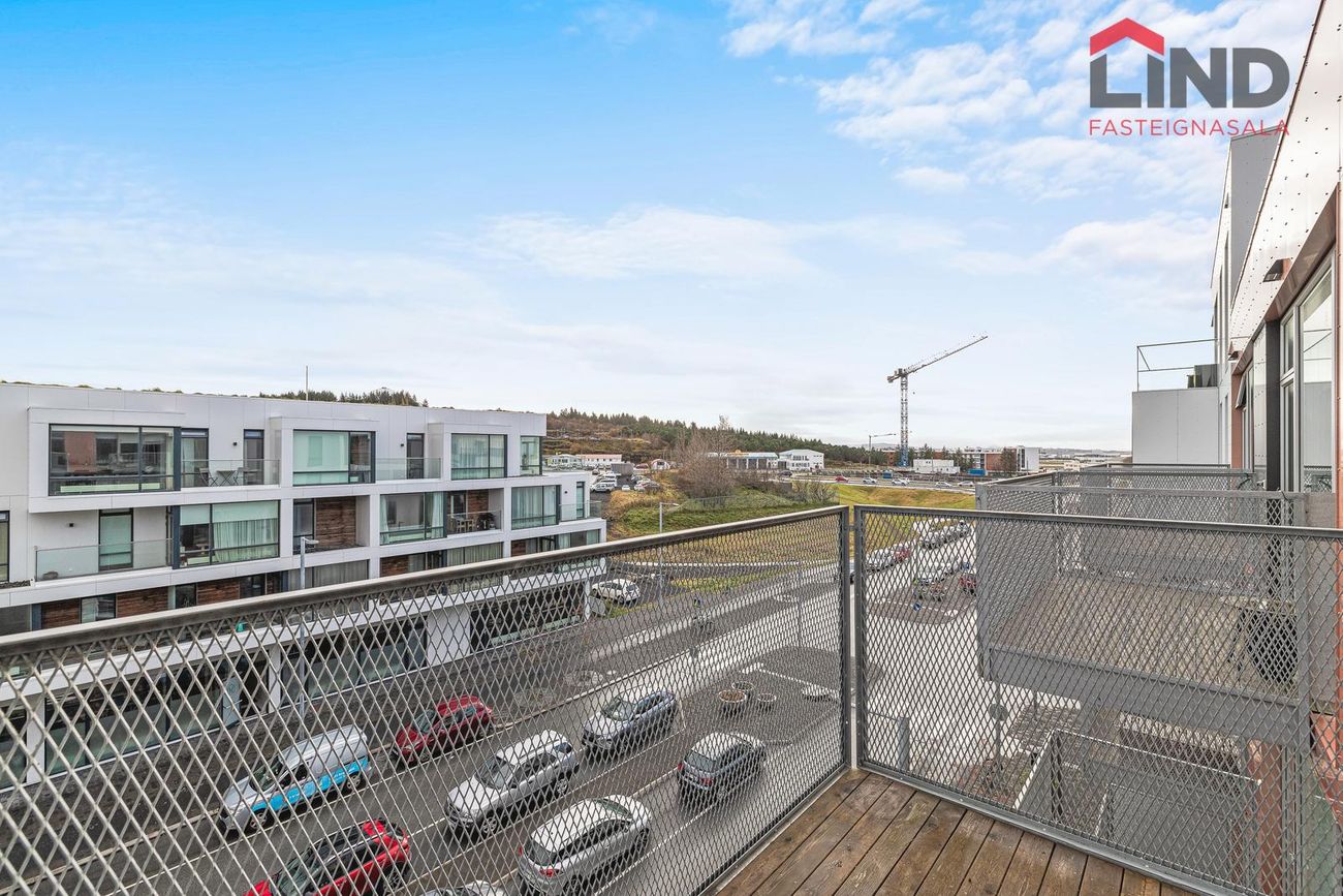 Smyrilshlíð 15 - 0423, 102 Reykjavík
