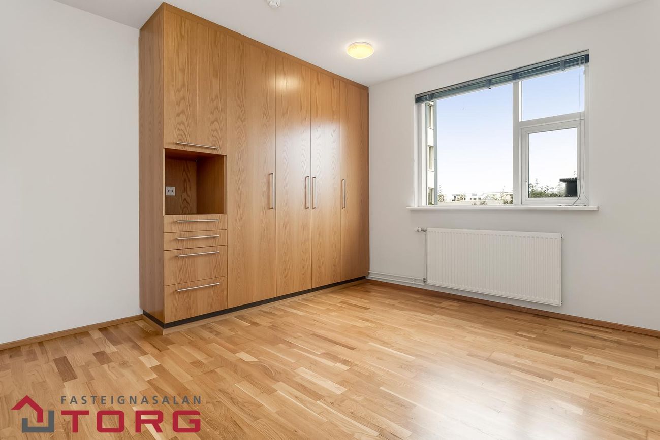 Strikið 10, 210 Garðabær