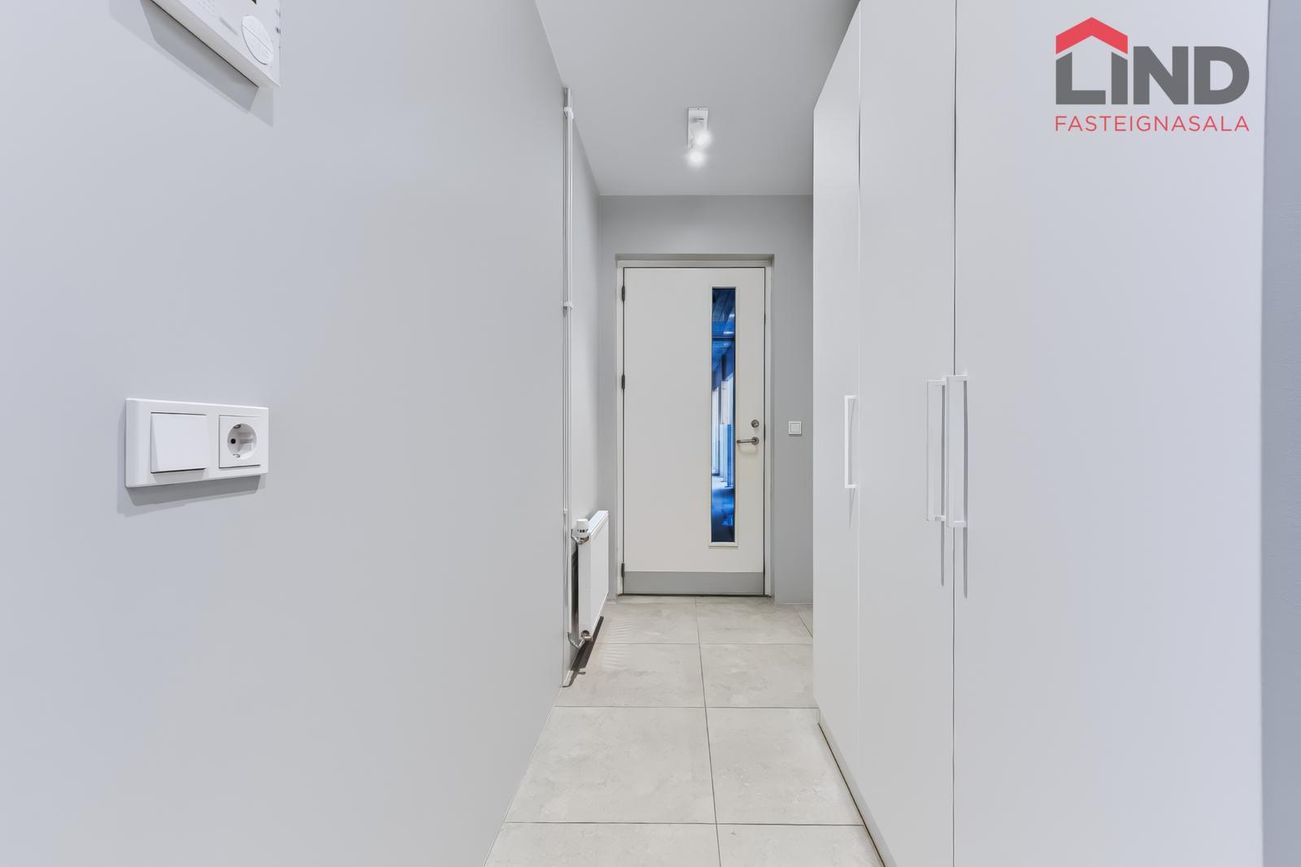 Hverfisgata 85, 101 Reykjavík