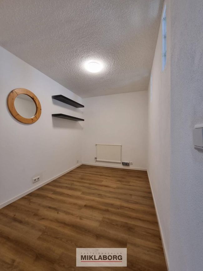 Melbær 21 - 0101, 110 Reykjavík