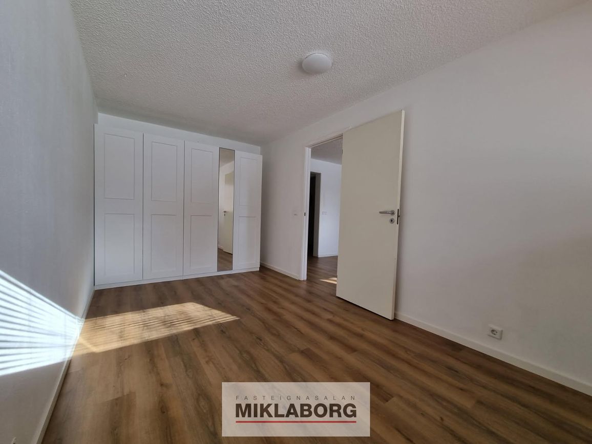 Melbær 21 - 0101, 110 Reykjavík