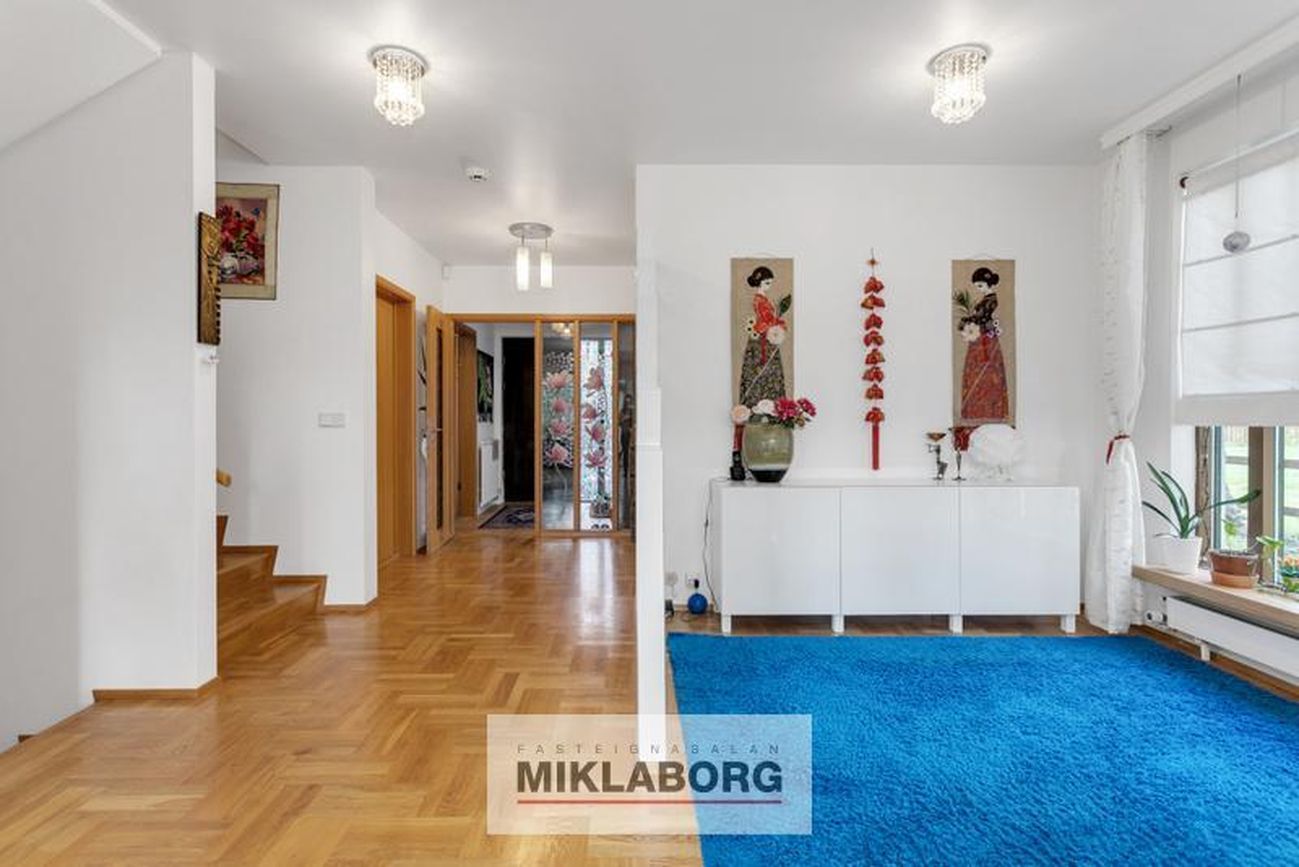Melbær 21 - 0101, 110 Reykjavík