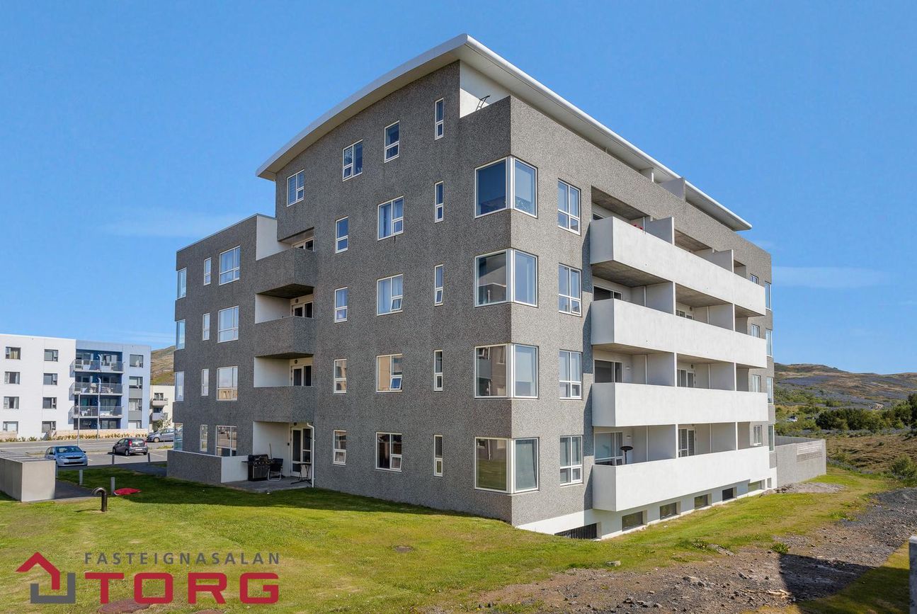 Skyggnisbraut 28 26-28, 113 Reykjavík