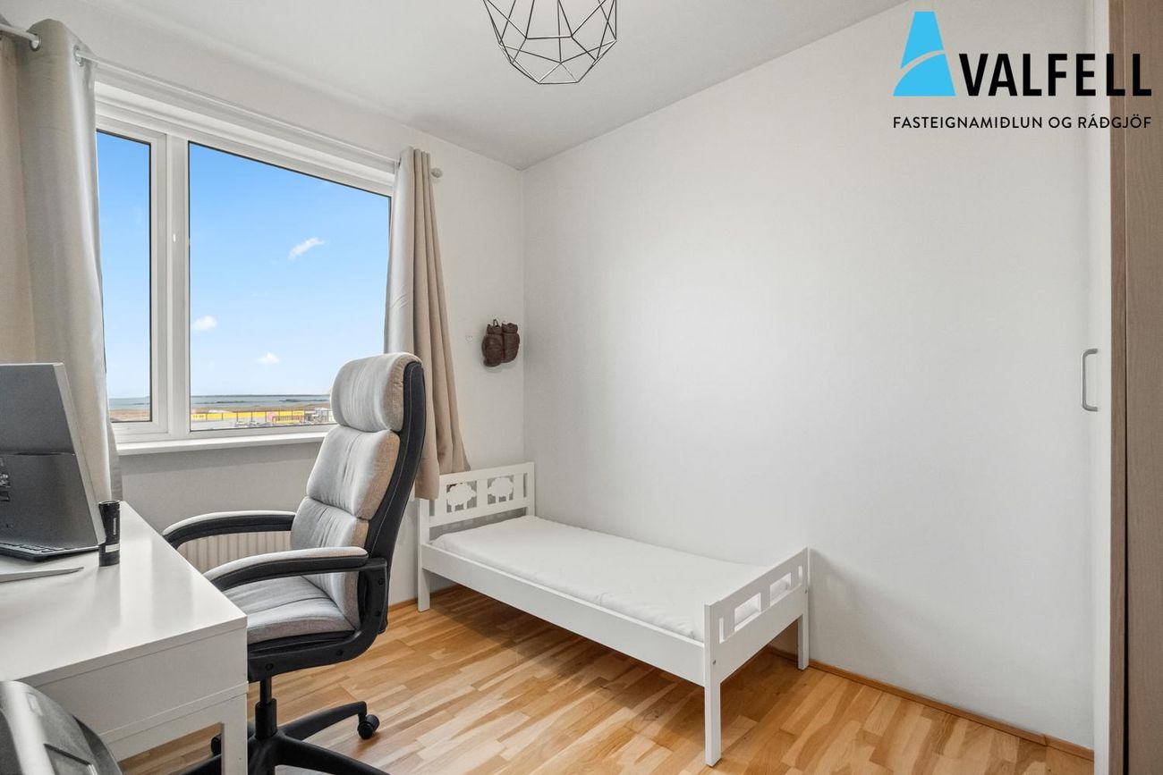 Holtsflöt 6, 300 Akranes