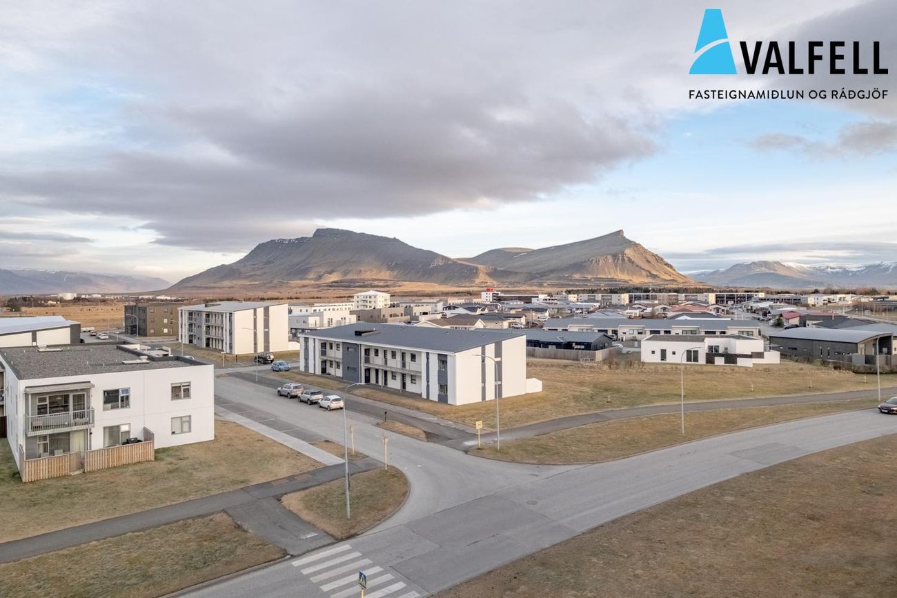 Holtsflöt 6, 300 Akranes