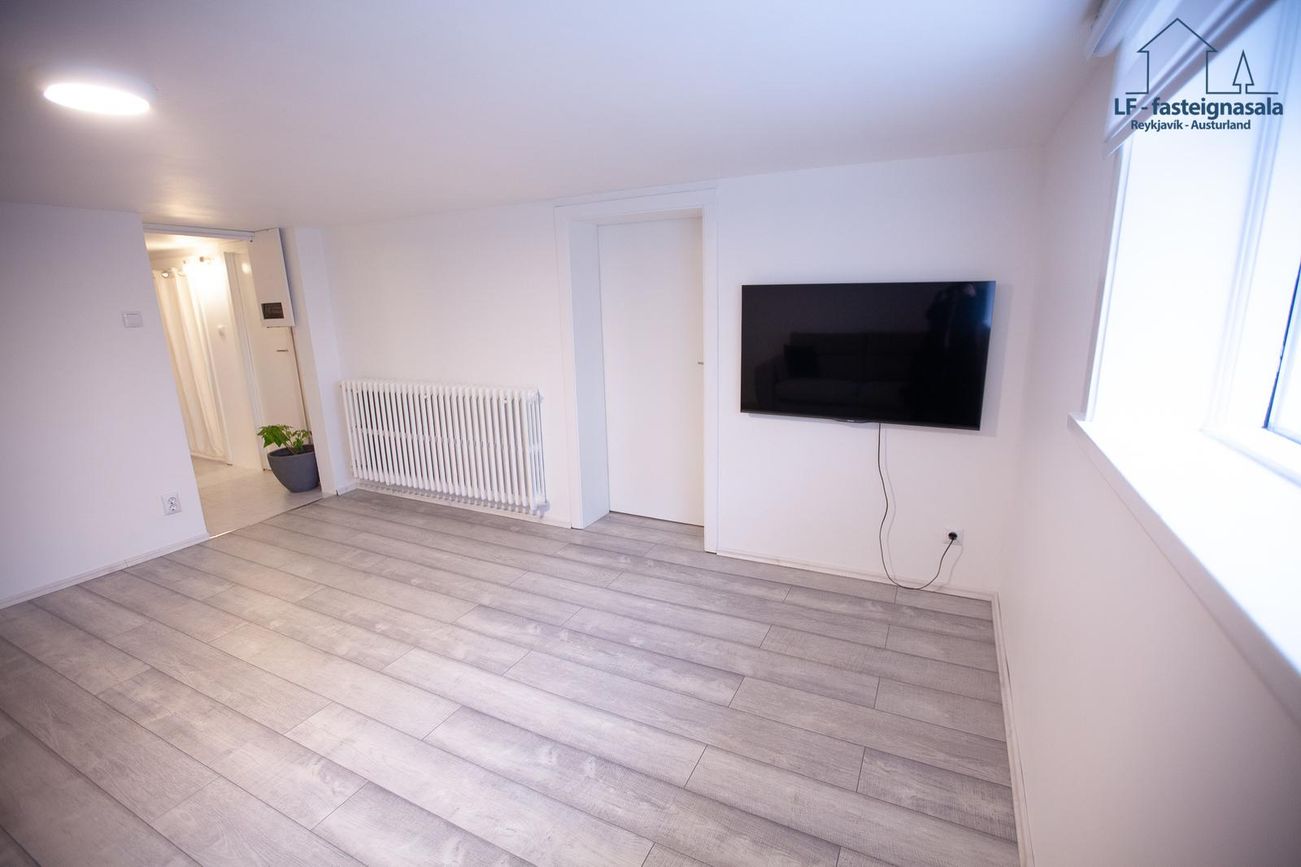 Fálkagata 22, 107 Reykjavík